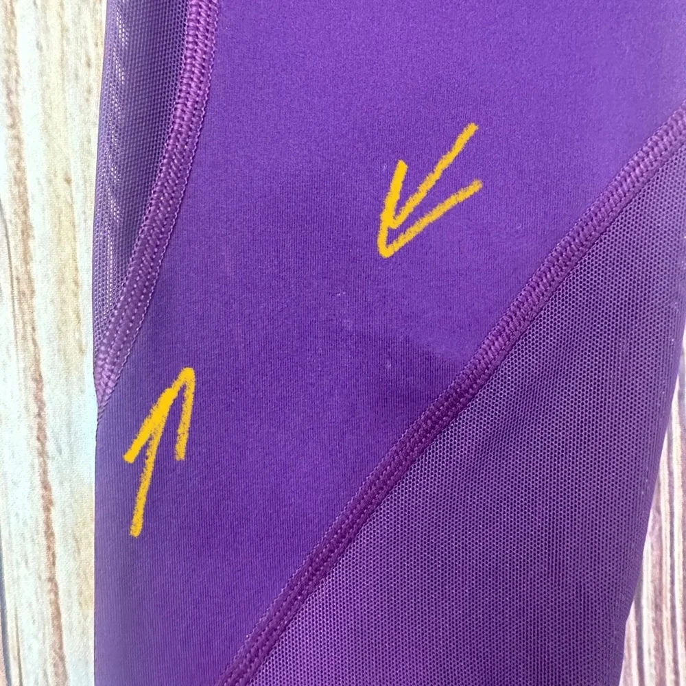 Lululemon Athletica High Waisted Mesh Panel Leggings Size (4) Burgundy
